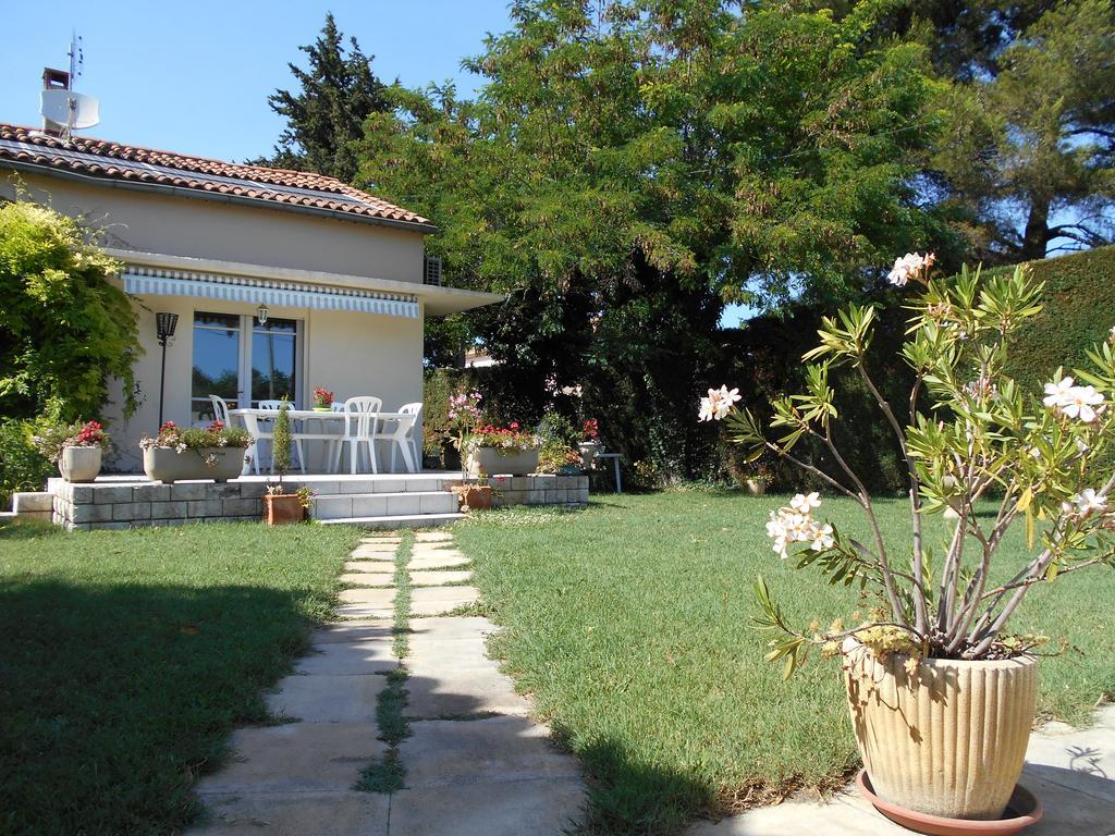 Les Tilleuls B&B โอรองช์ ภายนอก รูปภาพ